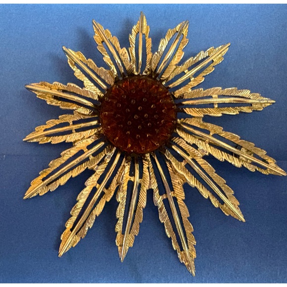 Sarah Coventry Jewelry - Sarah Coventry Starburst 1961 Floral Brooch With Raised Amber Center